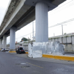 La estructura actualmente permanece cubierta con madera y láminas de zinc. La Línea 2-C del Metro de Santo Domingo