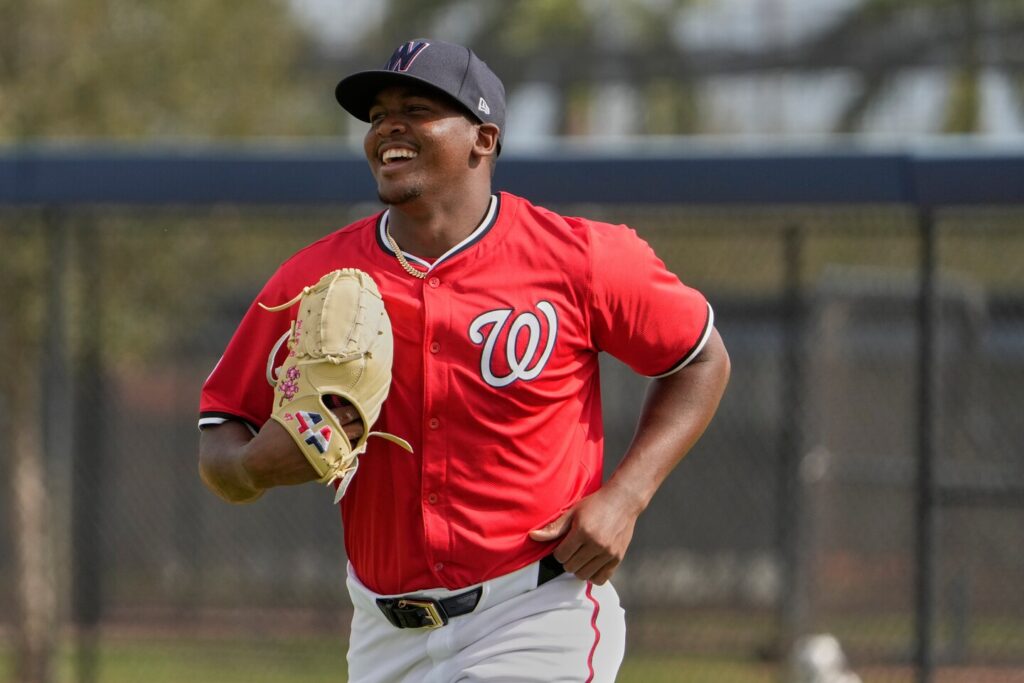 Dominicano José Ferrer se luce en nuevo triunfo de Nacionales sobre Mets