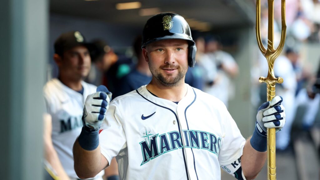 Cal Raleigh disparó su jonrón 50 de la temporada 