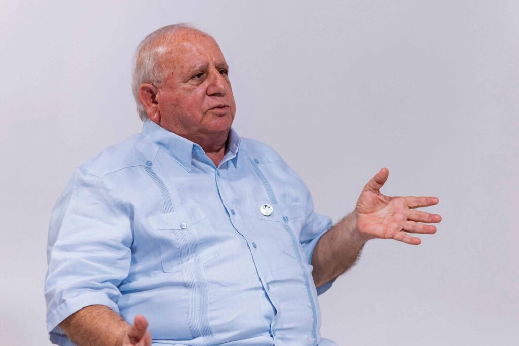 Dr. José Ernesto Fadul, director del Centro de Transformación del Autismo, en Santigo.