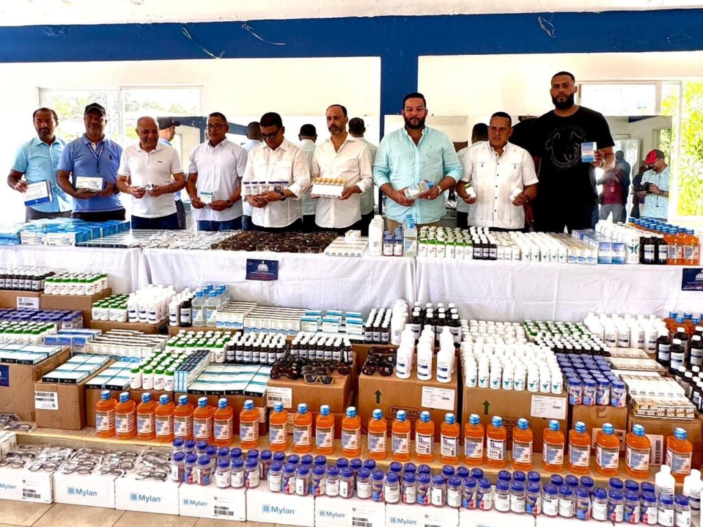 Brigadas de Salud, vigilancia epidemiológica y saneamiento ambiental se mantienen activos para prevenir brotes tras las inundaciones en Gaspar Hernández.