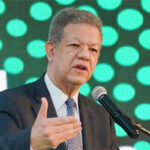 Leonel Fernández cuestiona excusas del Gobierno ante crisis del petróleo