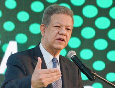 Leonel Fernández cuestiona excusas del Gobierno ante crisis del petróleo