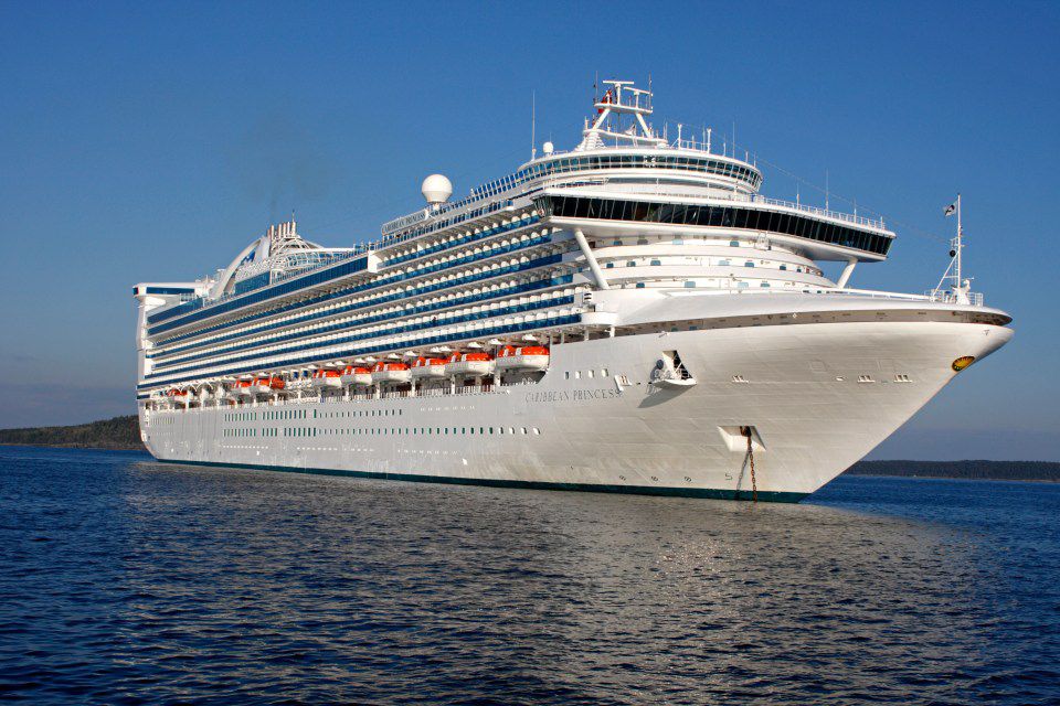 El crucero Caribbean Princess reportó un brote de norovirus durante una travesía por el Caribe tras zarpar desde Puerto Plata con destino a las Bahamas.