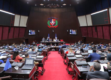 Aprueban préstamos millonarios en Diputados