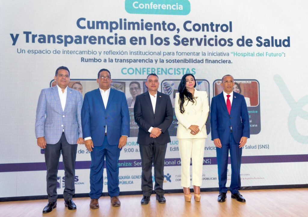 El director del SNS, Julio Landrón, destacó la importancia de una gestión pública basada en la integridad, la eficiencia y el uso responsable de los recursos del Estado.