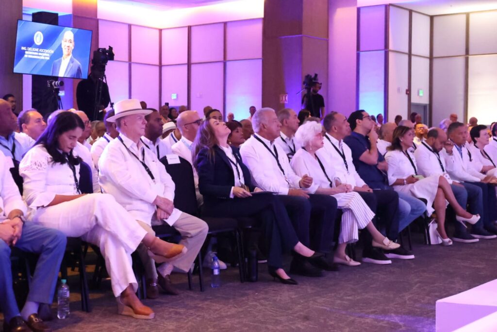 Dirigentes del PRM durante la XXIII Convención Nacional Extraordinaria, donde fueron aprobadas reformas estatutarias y el nuevo calendario