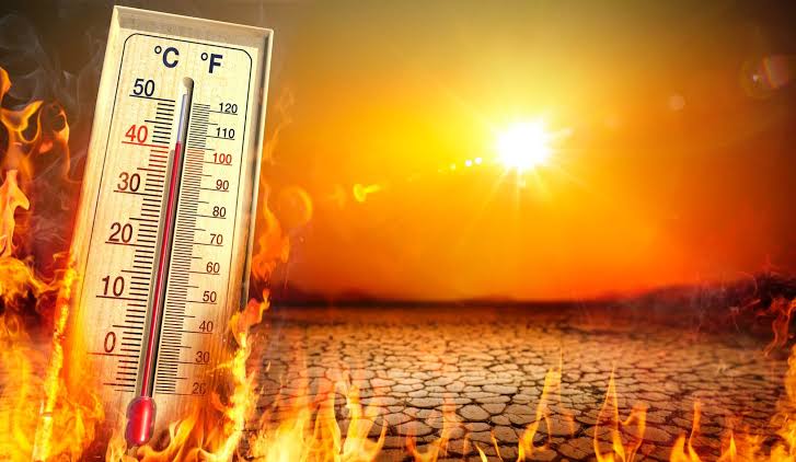 Calor extremo persiste en República Dominicana con pronóstico de aguaceros locales este martes