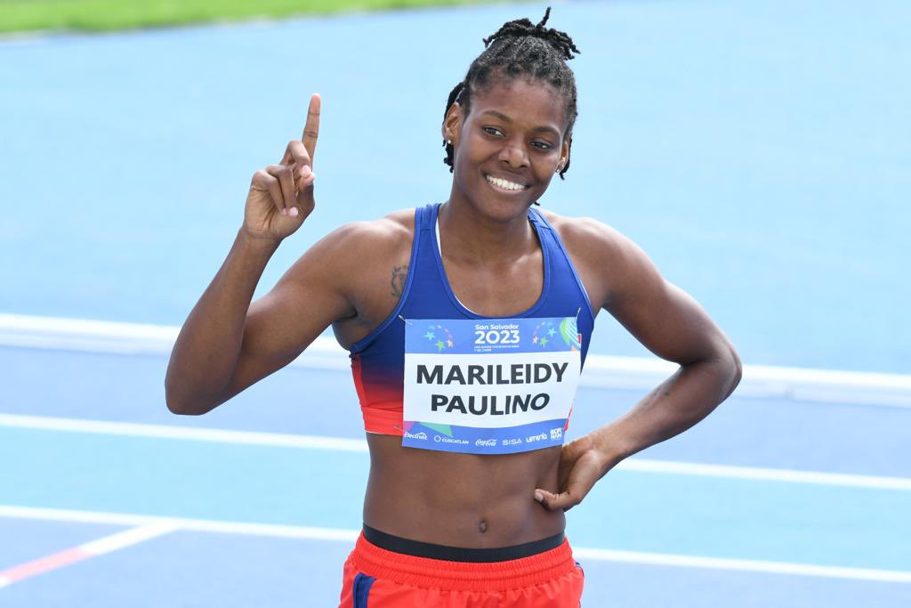 Marileidy Paulino se une al relevo mixto 4x400 para buscar otra medalla de oro para República Dominicana.