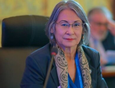 La directora ejecutiva del INAFOCAM, Siullin Joa León, durante una actividad de socialización sobre los nuevos procesos de contratación.