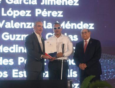 Apuesta por el área STEM y liderazgo femenino