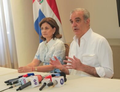 Anuncian obras viales y cuartel policial
